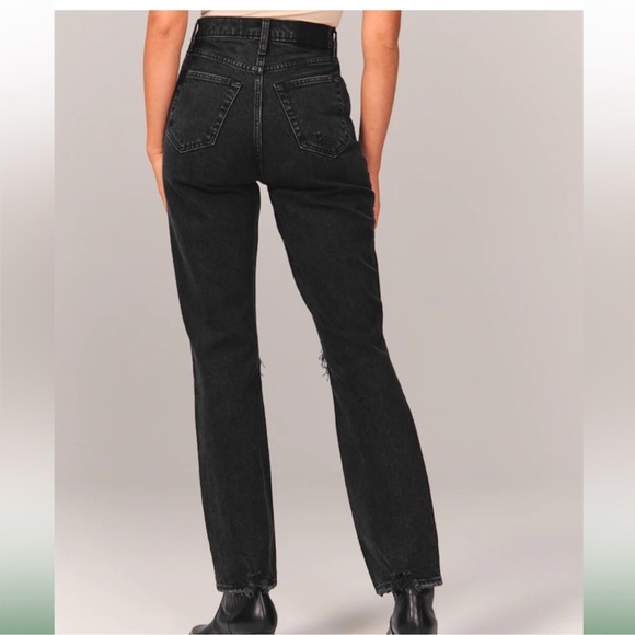 NWT ABERCROMBIE 90s STRAIGHT ULTRA HIGH RISE JEANS - Picture 3 of 10